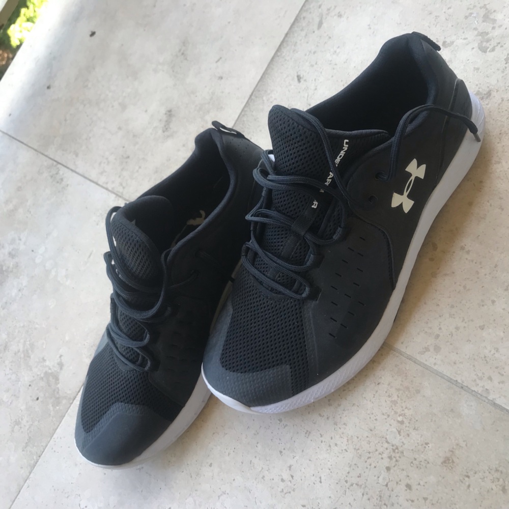 NWT Under Armour Tennis Shoes